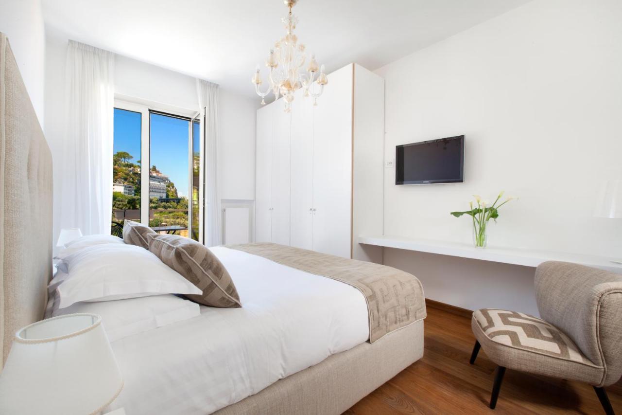 Sorrentovibes - Luxury Home Sea View & Jacuzzi In Sorrento Centre Экстерьер фото